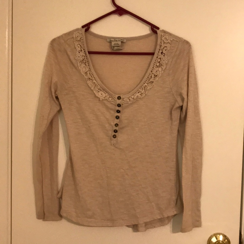 Long sleeve tee